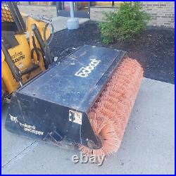 Bobcat Heavy Duty Sweeper Broom for Skid Loader /holds debris