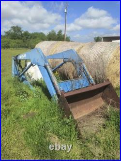 New Holland 7210 Series Quick Attach Front Loader